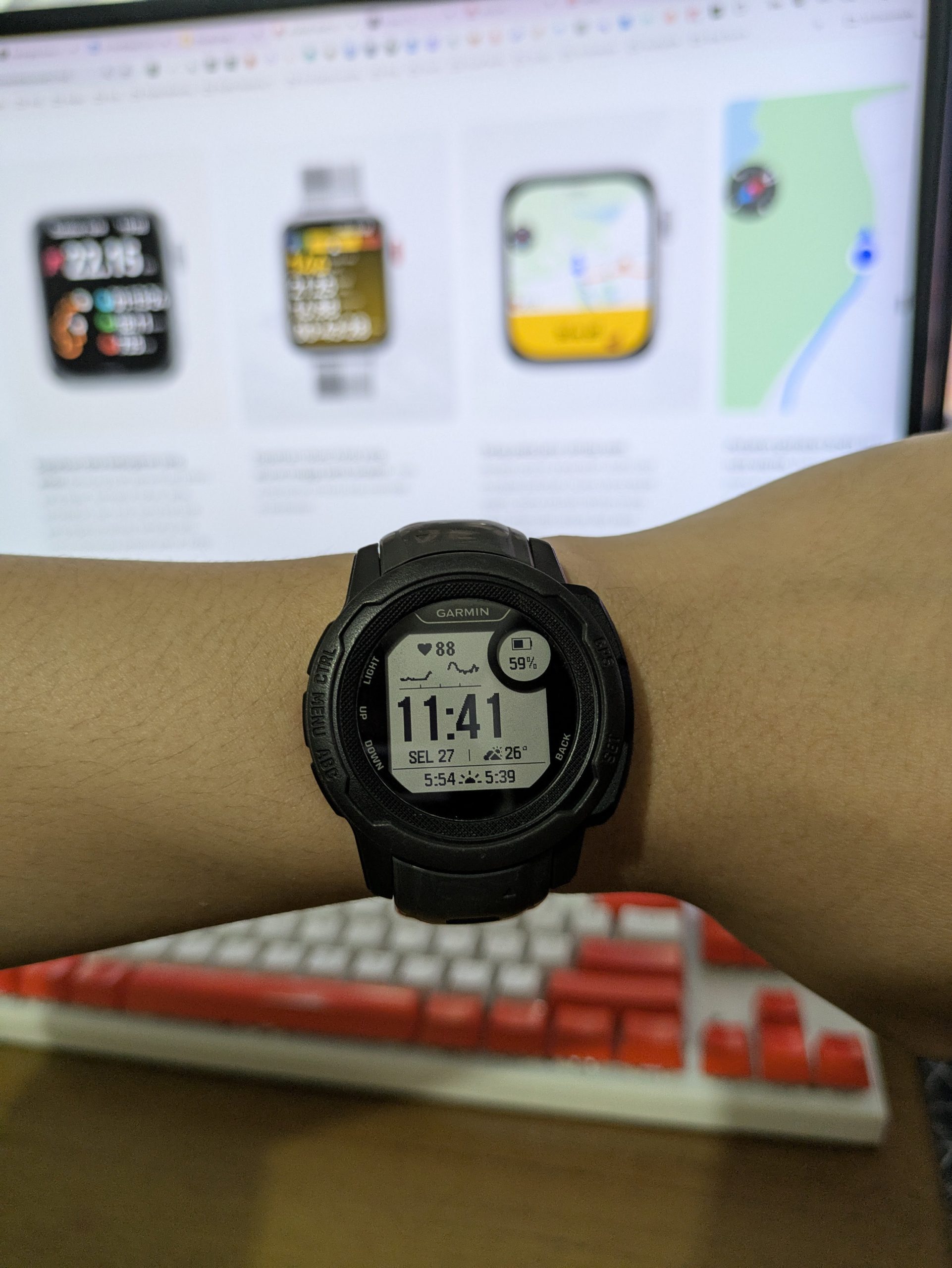 Review Garmin Instinct 2s: Sportwatch GPS Outdoor Tenaga Surya untuk Pergelangan Tangan Kecil