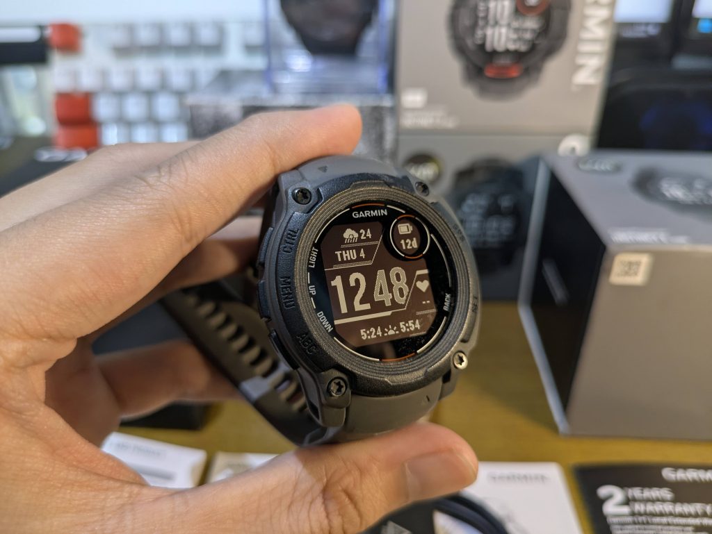 Fitur Utama & Kemampuan Instinct E